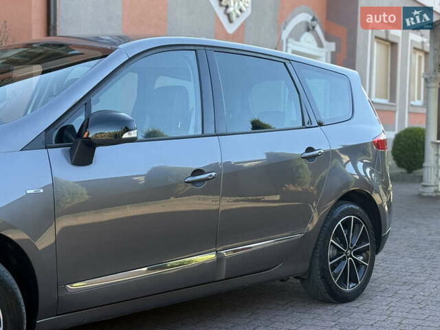 Рено Гранд Сценик 2013 в Стрые на Automoto.ua Серый Рено Гранд Сценик, объемом двигателя 1.6 л и пробегом 229 тыс. км за 9750 $, фото 10 на Automoto.ua