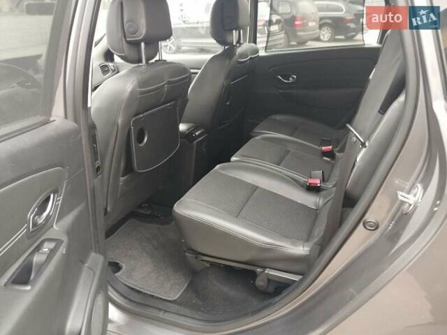 Серый Рено Гранд Сценик, объемом двигателя 1.5 л и пробегом 219 тыс. км за 9900 $, фото 16 на Automoto.ua