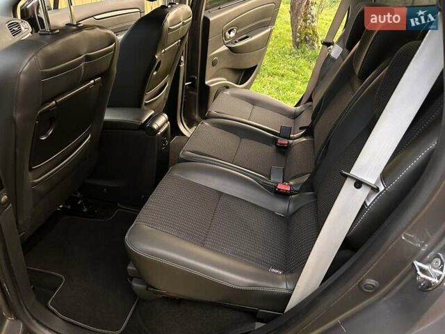 Серый Рено Гранд Сценик, объемом двигателя 1.2 л и пробегом 237 тыс. км за 7799 $, фото 35 на Automoto.ua