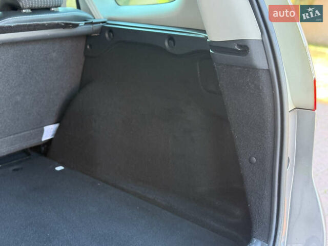 Рено Гранд Сценик 2013 в Стрые на Automoto.ua Серый Рено Гранд Сценик, объемом двигателя 1.6 л и пробегом 229 тыс. км за 9750 $, фото 68 на Automoto.ua