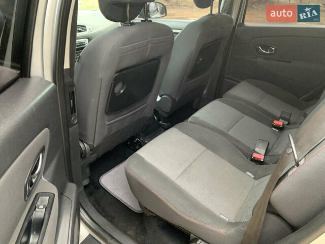 Сірий Рено Гранд Сценік, об'ємом двигуна 1.5 л та пробігом 304 тис. км за 8950 $, фото 23 на Automoto.ua