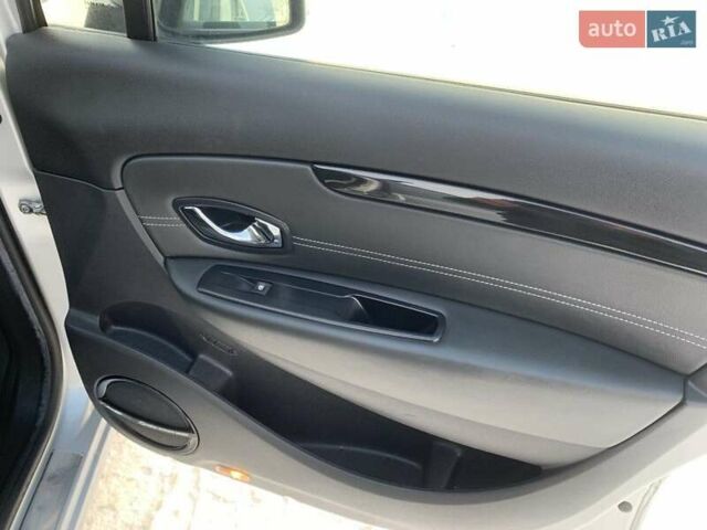 Серый Рено Гранд Сценик, объемом двигателя 1.6 л и пробегом 187 тыс. км за 9900 $, фото 73 на Automoto.ua