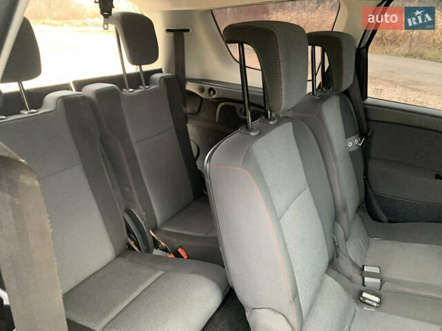 Сірий Рено Гранд Сценік, об'ємом двигуна 1.5 л та пробігом 304 тис. км за 8950 $, фото 27 на Automoto.ua