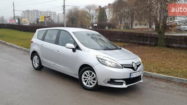 Серый Рено Гранд Сценик, объемом двигателя 1.46 л и пробегом 223 тыс. км за 11199 $, фото 3 на Automoto.ua