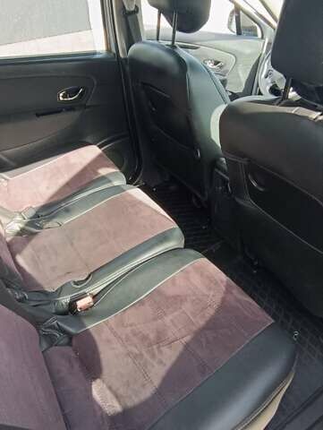 Сірий Рено Гранд Сценік, об'ємом двигуна 1.46 л та пробігом 212 тис. км за 8650 $, фото 13 на Automoto.ua