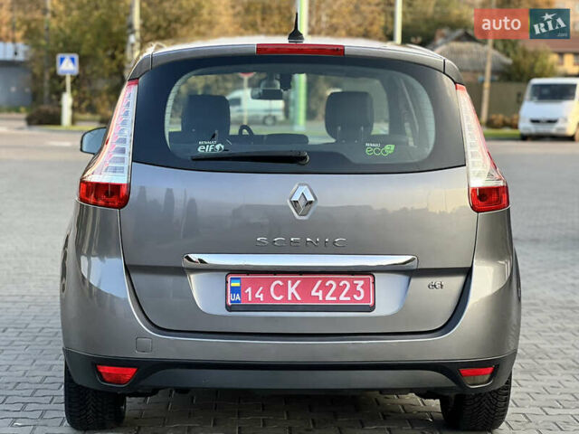 Сірий Рено Гранд Сценік, об'ємом двигуна 1.5 л та пробігом 210 тис. км за 10000 $, фото 16 на Automoto.ua