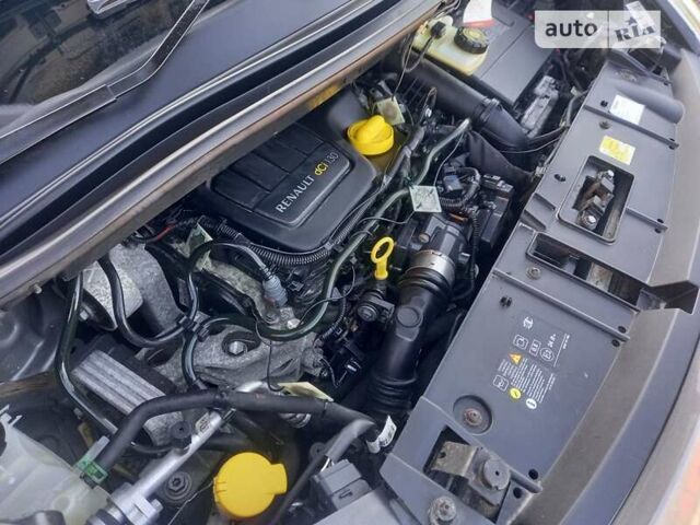 Сірий Рено Гранд Сценік, об'ємом двигуна 1.6 л та пробігом 269 тис. км за 10600 $, фото 67 на Automoto.ua