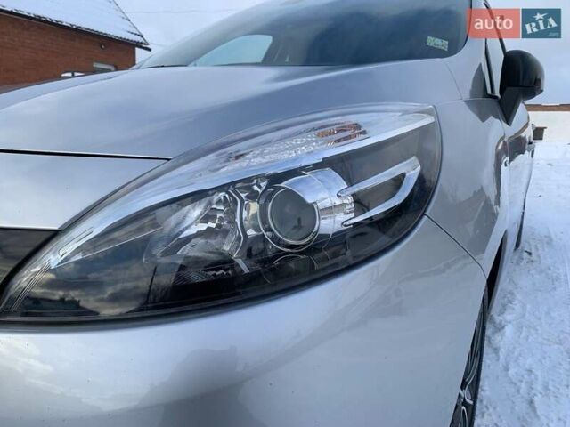 Серый Рено Гранд Сценик, объемом двигателя 1.6 л и пробегом 187 тыс. км за 9900 $, фото 23 на Automoto.ua