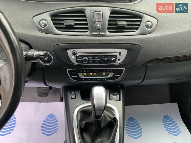 Сірий Рено Гранд Сценік, об'ємом двигуна 1.5 л та пробігом 304 тис. км за 8950 $, фото 17 на Automoto.ua
