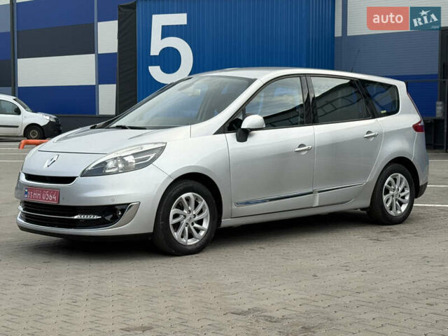 Сірий Рено Гранд Сценік, об'ємом двигуна 1.5 л та пробігом 128 тис. км за 9850 $, фото 11 на Automoto.ua