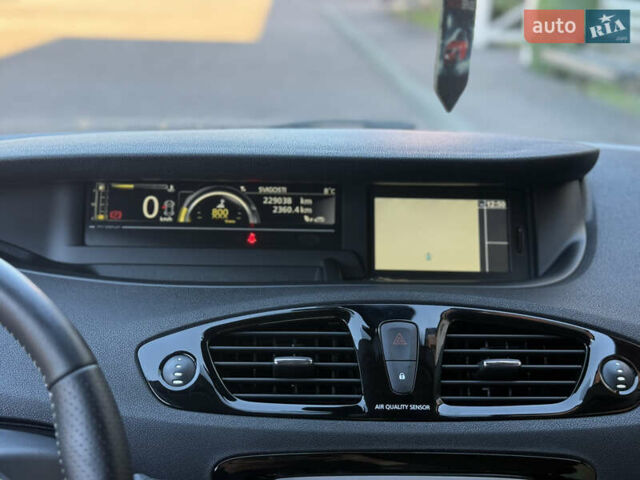 Рено Гранд Сценик 2013 в Стрые на Automoto.ua Серый Рено Гранд Сценик, объемом двигателя 1.6 л и пробегом 229 тыс. км за 9750 $, фото 40 на Automoto.ua