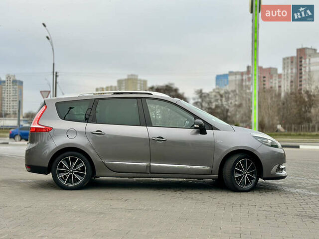 Сірий Рено Гранд Сценік, об'ємом двигуна 1.5 л та пробігом 225 тис. км за 10899 $, фото 10 на Automoto.ua