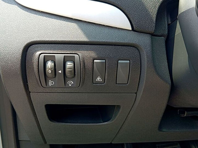 Серый Рено Гранд Сценик, объемом двигателя 1.5 л и пробегом 175 тыс. км за 9000 $, фото 8 на Automoto.ua