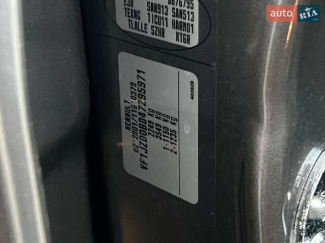 Серый Рено Гранд Сценик, объемом двигателя 0 л и пробегом 207 тыс. км за 10999 $, фото 51 на Automoto.ua