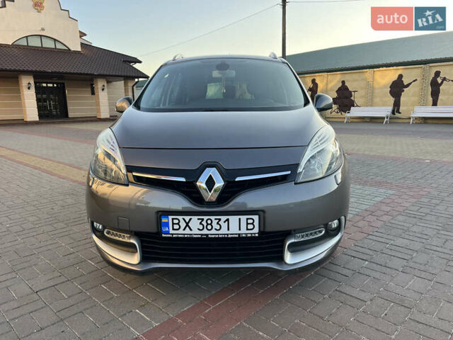 Сірий Рено Гранд Сценік, об'ємом двигуна 1.6 л та пробігом 203 тис. км за 9590 $, фото 3 на Automoto.ua