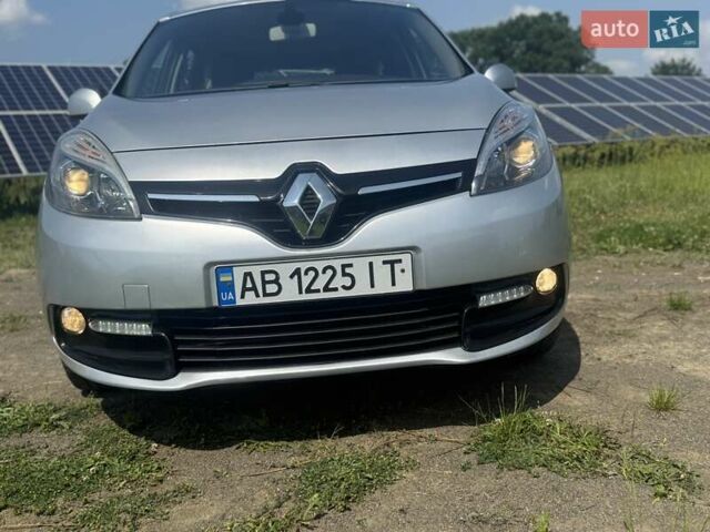 Сірий Рено Гранд Сценік, об'ємом двигуна 1.5 л та пробігом 225 тис. км за 8400 $, фото 1 на Automoto.ua