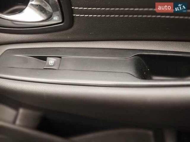 Серый Рено Гранд Сценик, объемом двигателя 1.5 л и пробегом 219 тыс. км за 10400 $, фото 31 на Automoto.ua