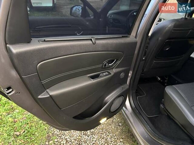 Серый Рено Гранд Сценик, объемом двигателя 1.2 л и пробегом 237 тыс. км за 7799 $, фото 33 на Automoto.ua