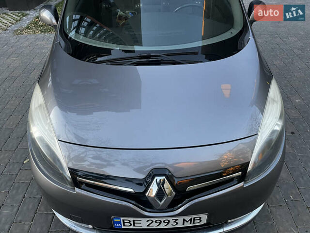 Серый Рено Гранд Сценик, объемом двигателя 1.5 л и пробегом 220 тыс. км за 8500 $, фото 4 на Automoto.ua