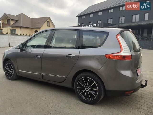 Серый Рено Гранд Сценик, объемом двигателя 1.5 л и пробегом 219 тыс. км за 10400 $, фото 11 на Automoto.ua