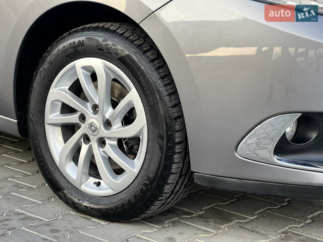 Сірий Рено Гранд Сценік, об'ємом двигуна 1.5 л та пробігом 210 тис. км за 10000 $, фото 39 на Automoto.ua