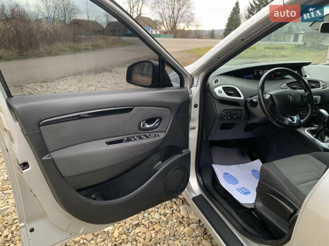 Сірий Рено Гранд Сценік, об'ємом двигуна 1.5 л та пробігом 304 тис. км за 8950 $, фото 16 на Automoto.ua