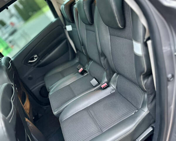 Сірий Рено Гранд Сценік, об'ємом двигуна 1.5 л та пробігом 225 тис. км за 10899 $, фото 50 на Automoto.ua