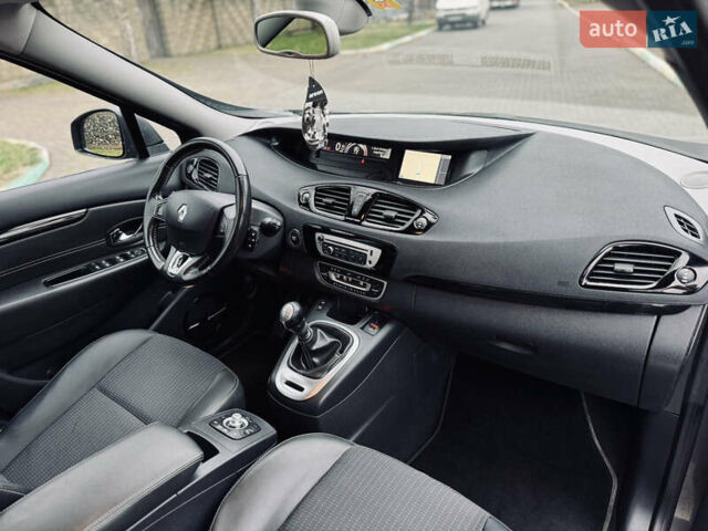Сірий Рено Гранд Сценік, об'ємом двигуна 1.6 л та пробігом 280 тис. км за 9400 $, фото 23 на Automoto.ua