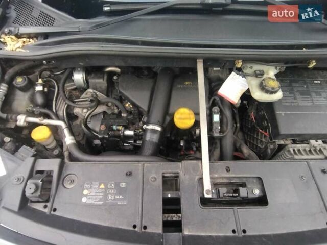 Рено Гранд Сценік 2013 у Белой Церкве на Automoto.ua Сірий Рено Гранд Сценік, об'ємом двигуна 1.5 л та пробігом 293 тис. км за 8500 $, фото 21 на Automoto.ua