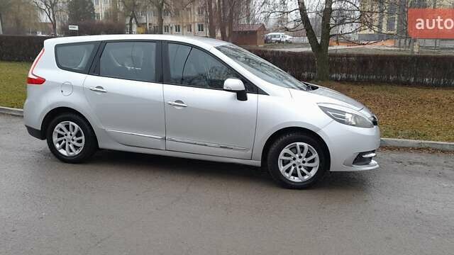 Серый Рено Гранд Сценик, объемом двигателя 1.46 л и пробегом 223 тыс. км за 11199 $, фото 47 на Automoto.ua
