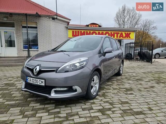 Сірий Рено Гранд Сценік, об'ємом двигуна 1.46 л та пробігом 217 тис. км за 8500 $, фото 1 на Automoto.ua