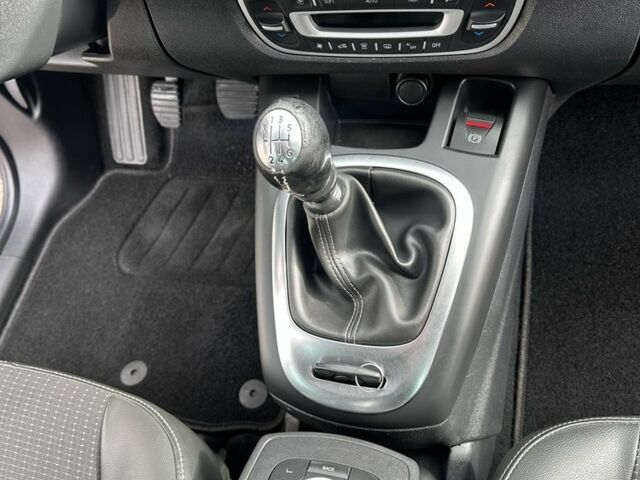 Сірий Рено Гранд Сценік, об'ємом двигуна 1.6 л та пробігом 222 тис. км за 8900 $, фото 14 на Automoto.ua