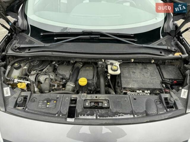 Сірий Рено Гранд Сценік, об'ємом двигуна 1.5 л та пробігом 168 тис. км за 10950 $, фото 27 на Automoto.ua