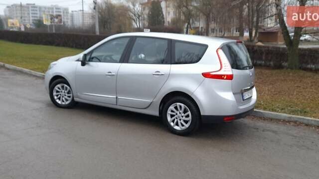 Серый Рено Гранд Сценик, объемом двигателя 1.46 л и пробегом 223 тыс. км за 11199 $, фото 7 на Automoto.ua