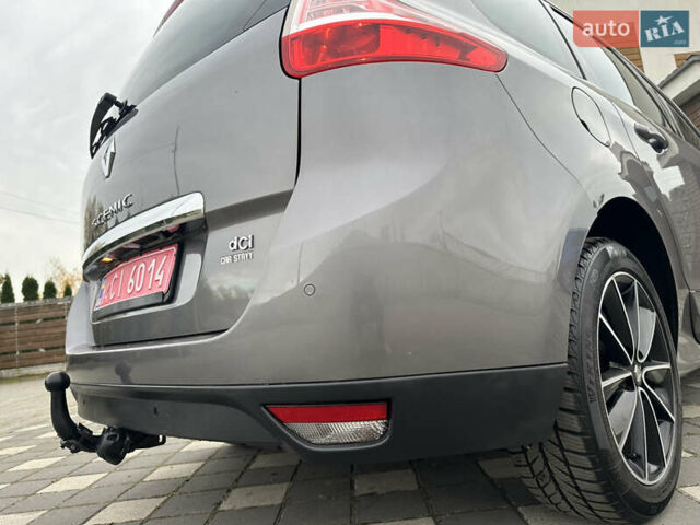 Серый Рено Гранд Сценик, объемом двигателя 1.6 л и пробегом 229 тыс. км за 10650 $, фото 29 на Automoto.ua