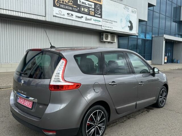 Сірий Рено Гранд Сценік, об'ємом двигуна 1.6 л та пробігом 222 тис. км за 8900 $, фото 2 на Automoto.ua