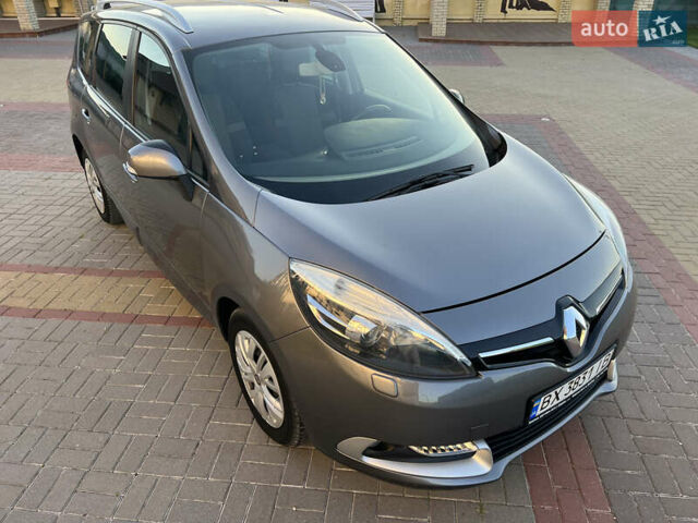 Серый Рено Гранд Сценик, объемом двигателя 1.6 л и пробегом 203 тыс. км за 8990 $, фото 7 на Automoto.ua