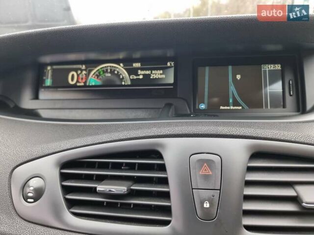 Сірий Рено Гранд Сценік, об'ємом двигуна 1.46 л та пробігом 217 тис. км за 8500 $, фото 25 на Automoto.ua