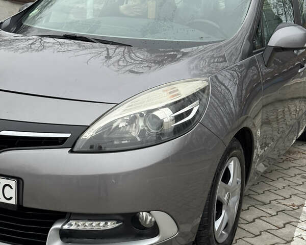 Сірий Рено Гранд Сценік, об'ємом двигуна 1.6 л та пробігом 251 тис. км за 9300 $, фото 12 на Automoto.ua