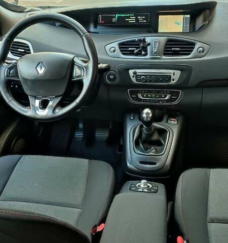 Серый Рено Гранд Сценик, объемом двигателя 1.5 л и пробегом 210 тыс. км за 9650 $, фото 30 на Automoto.ua