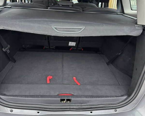 Сірий Рено Гранд Сценік, об'ємом двигуна 1.6 л та пробігом 251 тис. км за 9300 $, фото 22 на Automoto.ua