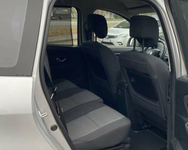 Сірий Рено Гранд Сценік, об'ємом двигуна 1.5 л та пробігом 207 тис. км за 9250 $, фото 6 на Automoto.ua