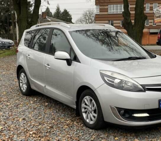 Серый Рено Гранд Сценик, объемом двигателя 1.5 л и пробегом 207 тыс. км за 9300 $, фото 5 на Automoto.ua