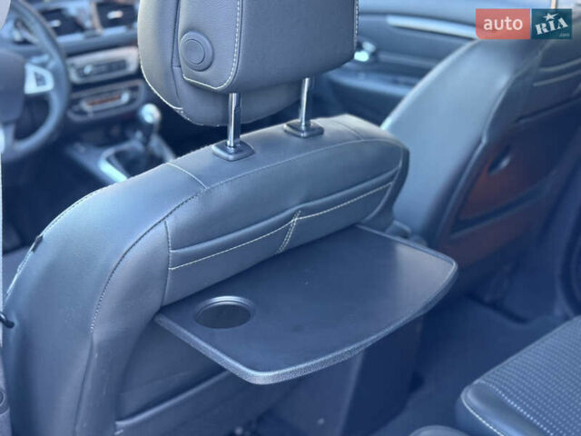 Рено Гранд Сценик 2013 в Стрые на Automoto.ua Серый Рено Гранд Сценик, объемом двигателя 1.6 л и пробегом 229 тыс. км за 9750 $, фото 49 на Automoto.ua