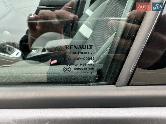 Сірий Рено Гранд Сценік, об'ємом двигуна 1.5 л та пробігом 168 тис. км за 10950 $, фото 12 на Automoto.ua