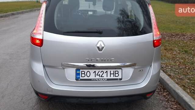Серый Рено Гранд Сценик, объемом двигателя 1.46 л и пробегом 223 тыс. км за 11199 $, фото 26 на Automoto.ua