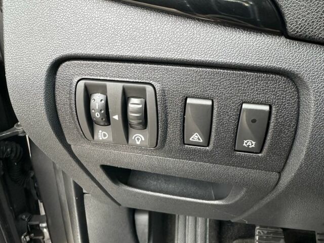 Сірий Рено Гранд Сценік, об'ємом двигуна 1.6 л та пробігом 222 тис. км за 8900 $, фото 17 на Automoto.ua