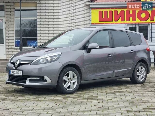 Сірий Рено Гранд Сценік, об'ємом двигуна 1.46 л та пробігом 217 тис. км за 8500 $, фото 10 на Automoto.ua