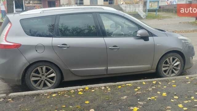 Рено Гранд Сценик 2013 в Старая Выжевка на Automoto.ua Серый Рено Гранд Сценик, объемом двигателя 1.6 л и пробегом 390 тыс. км за 6900 $, фото 1 на Automoto.ua