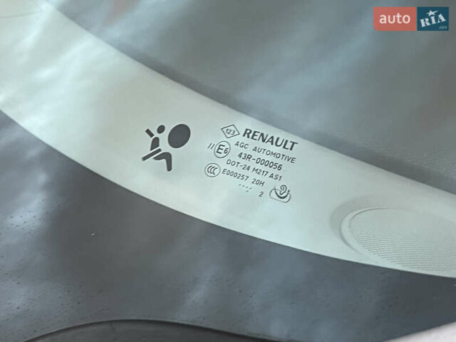 Серый Рено Гранд Сценик, объемом двигателя 0 л и пробегом 207 тыс. км за 10999 $, фото 50 на Automoto.ua
